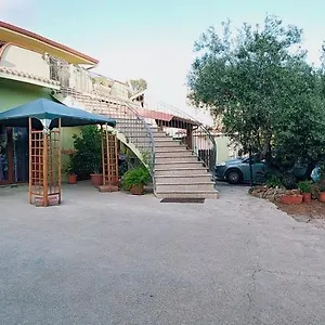  Casa vacanze Casa Floris Italia
