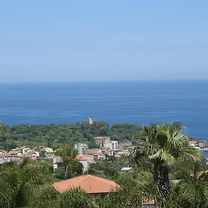  Appartamento Mansarda Sul Mare Dei Ciclopi Italia